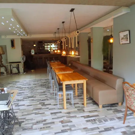 Restaurant Zum Valwiger Herrenberg Pensjonat 3*