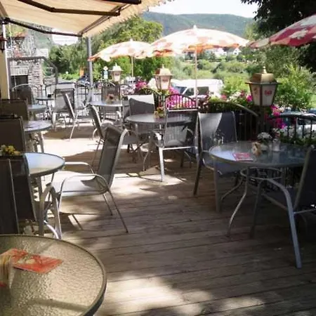 بيت ضيافة Restaurant Zum Valwiger Herrenberg فلاويخ
