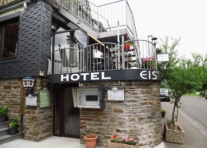 Restaurant Zum Valwiger Herrenberg 瓦尔维熙