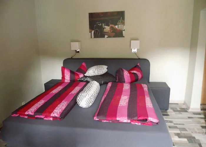 招待所 Restaurant Zum Valwiger Herrenberg