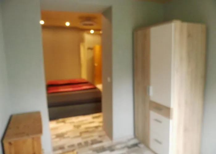 Restaurant Zum Valwiger Herrenberg 瓦尔维熙