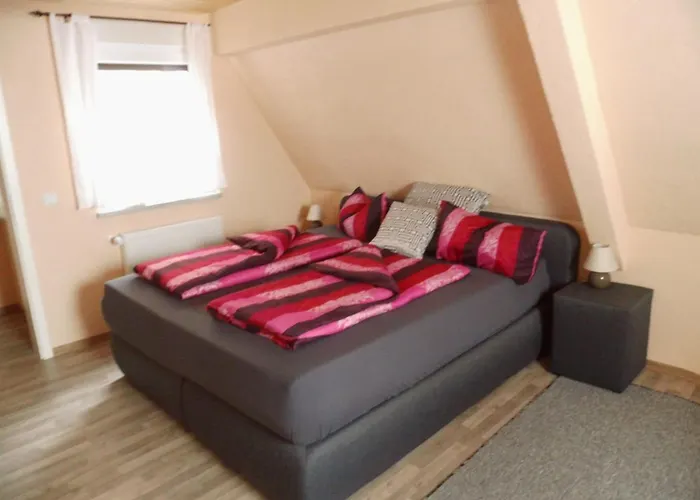 Restaurant Zum Valwiger Herrenberg 瓦尔维熙