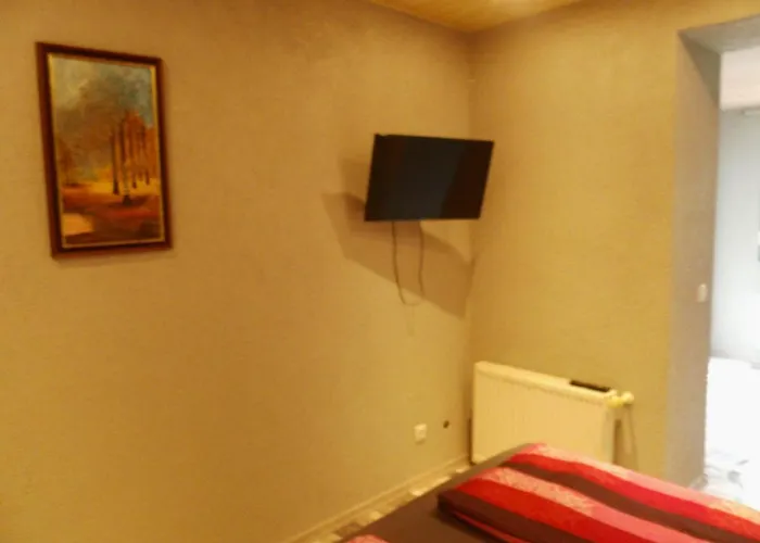 Restaurant Zum Valwiger Herrenberg 招待所 瓦尔维熙