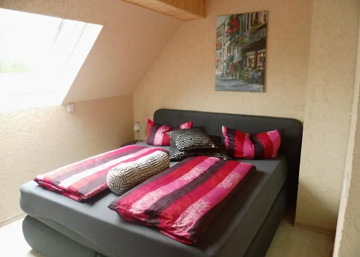 Restaurant Zum Valwiger Herrenberg 3* 瓦尔维熙