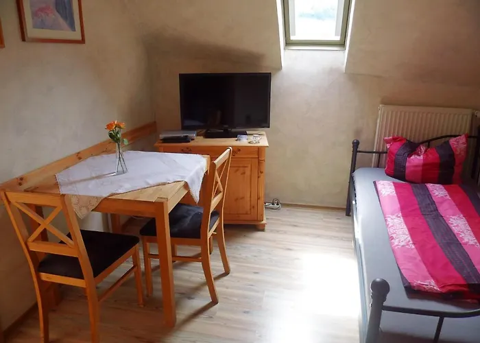 招待所 Restaurant Zum Valwiger Herrenberg 瓦尔维熙