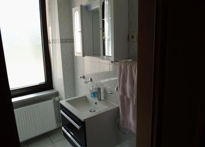 Restaurant Zum Valwiger Herrenberg 招待所 瓦尔维熙