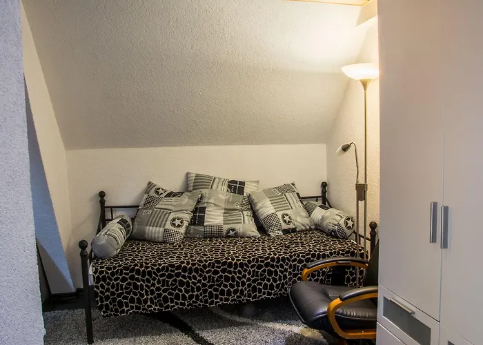 Restaurant Zum Valwiger Herrenberg 瓦尔维熙